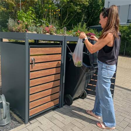 Metzler Mülltonnenbox mit Pflanzdach | 3er | 240l | in Holzoptik | Anthrazit RAL 7016 | aus Stahl | rostfrei & massiv | Türgriff mit Schloss