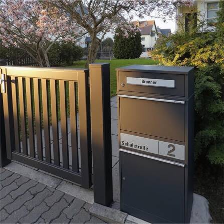 Metzler Paketbox mit Briefkasten | personalisiert mit Gravur | Edelstahl-Namensschild | mit Briefeinwurf | Bispo 2