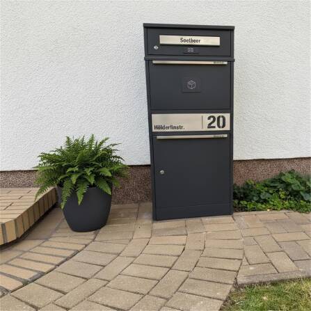 Metzler Paketbox mit Briefkasten | personalisiert mit Gravur | Edelstahl-Namensschild | mit Briefeinwurf | Bispo 2
