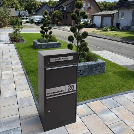Metzler Cassetta per pacchi con cassetta postale | DB 703 effetto ferro micaceo | personalizzabile con incisione | targhetta nome in acciaio inox | con fessura per lettere | Bispo 2