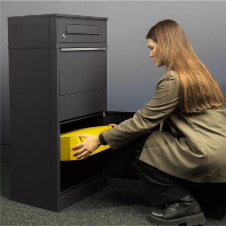 Metzler Paketbox mit Briefkasten | DB 703 Eisenglimmer | mit Briefeinwurf | für Pakete bis zur Größe M | rostfrei | Bispo