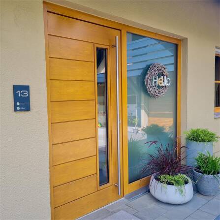 Metzler Türklingel Aufputz Zweifamilienhaus | Gravur optional | Alan M2