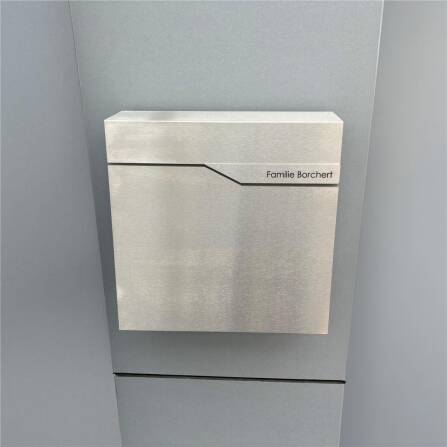 Metzler Briefkasten mit Edelstahlfront | personalisiert mit Gravur | Edelstahl-Namensschild | mit Zeitungsfach | Ebenhard