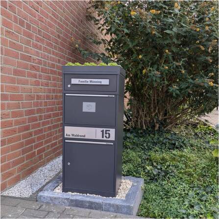 Metzler Boîte à colis avec toit végétal | personnalisée avec gravure | Plaque en acier inoxydable | avec fentre de lettres | Bispo 2