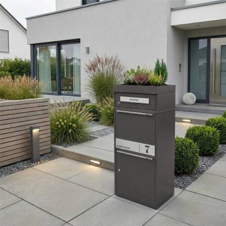 Metzler Paketbox mit Pflanzdach | DB 703 Eisenglimmer | personalisiert mit Gravur | Edelstahl-Namensschild | mit Briefeinwurf | Bispo 2