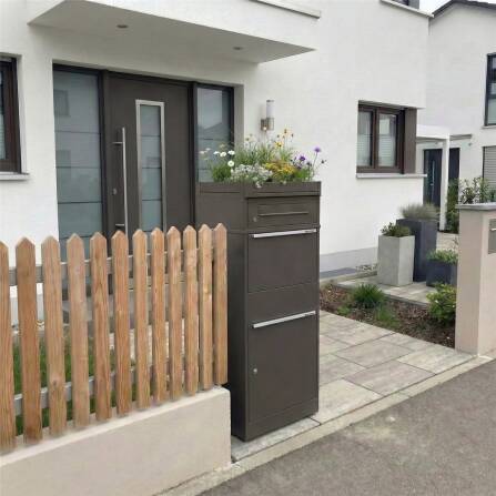 Metzler cassetta postale pacchi con tetto piantumato | con inserto per lettere | DB 703 ferro micaceo | per pacchi fino alla misura M | inox | Bispo