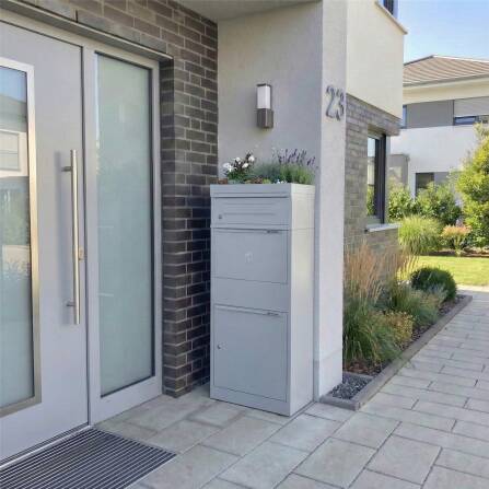 Metzler Paketbox mit Briefkasten | mit Pflanzdach | Grau | mit Briefeinwurf | für Pakete bis zur Größe M | rostfrei | Bispo