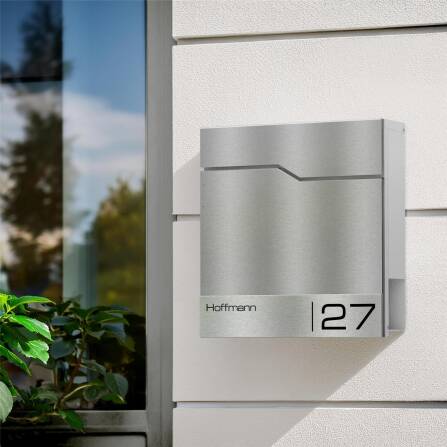 Metzler Briefkasten mit Edelstahlfront | personalisiert mit Gravur | Edelstahl-Namensschild | mit Zeitungsfach | Enno