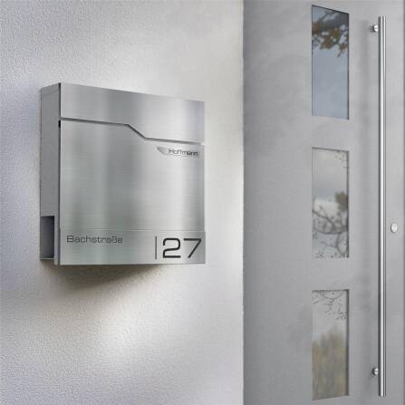 Metzler Briefkasten mit Edelstahlfront | personalisiert mit Gravur | Edelstahl-Namensschild | mit Zeitungsfach | Thobe