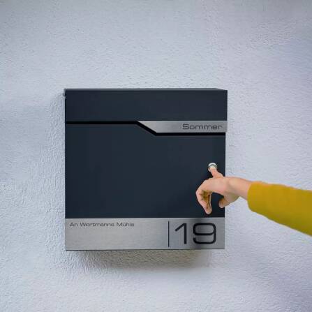 Metzler Briefkasten mit Funkklingel | personalisiert mit Gravur | Edelstahl-Namensschild | mit Zeitungsfach | Siebert