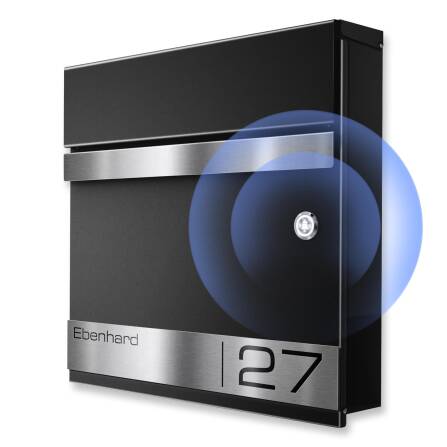 Metzler Briefkasten mit Funkklingel | personalisiert mit Gravur | Schwarz | Edelstahl-Namensschild | mit Zeitungsfach | Stencil RAL 9005 Tiefschwarz