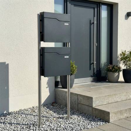Metzler Standbriefkasten | 2er vertikal | mit austauschbarem Namensschild