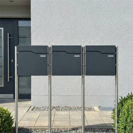 Metzler Boîte aux lettres avec support | 3x | Plaques de nom échangeables | RAL 7016 Anthracite