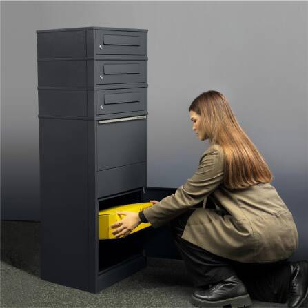 Metzler Paketbox mit 3 Briefkästen | dreifacher Briefeinwurf | für Pakete bis zur Größe M | rostfrei | Anthrazit | Bispo