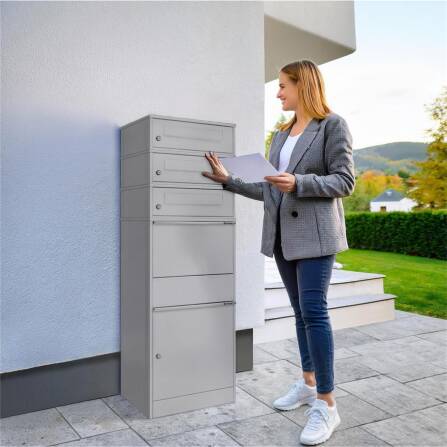 Metzler Paketbox mit 3 Briefkästen | dreifacher Briefeinwurf | für Pakete bis zur Größe M | rostfrei | Grau | Bispo