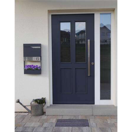 Metzler Briefkasten mit Blumenkasten | personalisiert mit Gravur | Anthrazit | Siebert Frame J