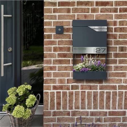 Metzler Briefkasten mit zwei Edelstahl-Namensschildern | personalisiert mit Gravur | Albrecht