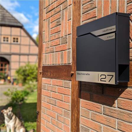 Metzler Briefkasten mit zwei Edelstahl-Namensschildern | personalisiert mit Gravur | Albrecht