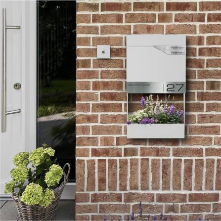 Metzler Briefkasten mit zwei Edelstahl-Namensschildern | Weiß | Albrecht