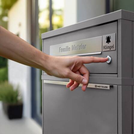Metzler Boîte à colis avec sonnette sans fil et compartiment pour lettres | personnalisée avec gravure | Gris | Bispo sans fil