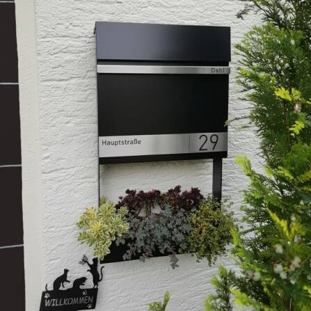 Metzler Briefkasten mit Lasergravur | Schwarz | Stencil 2