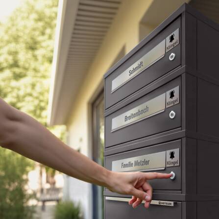 Metzler Funk-Paketbox mit Klingel & Briefkasten |  personalisiert mit Gravur | Edelstahl-Namensschilder | Eisenglimmer | Bispo Funk
