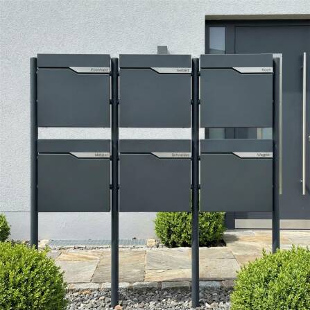 Metzler Standbriefkasten Mehrfamilienhaus in RAL 7016 Anthrazit | 6er | personalisiert mit Gravur
