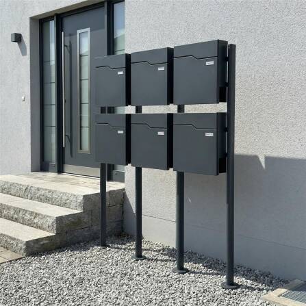 Metzler Standbriefkasten | 6er vertikal | Mit austauschbarem Namensschild | Anthrazit