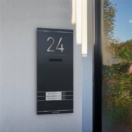 Metzler ADM10 Audio-Türsprechanlage | 2 Klingeltaster | Mit austauschbarem Namensschild | Anthrazit | Kai