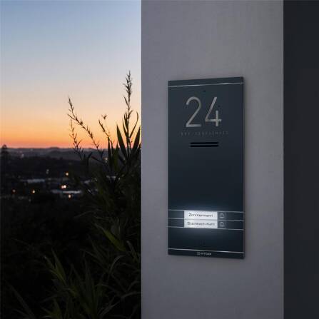 Metzler ADM10 Audio-Türsprechanlage | 2 Klingeltaster | Mit austauschbarem Namensschild | Kai