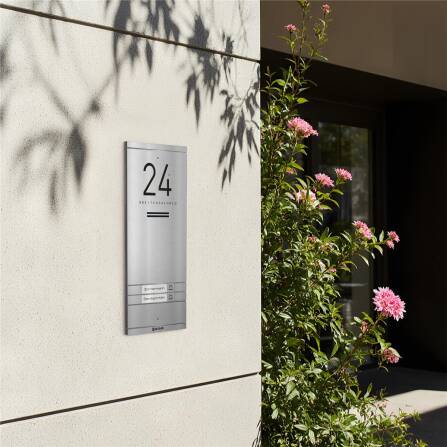 Metzler ADM10 Audio-Türsprechanlage | 2 Klingeltaster | Mit austauschbarem Namensschild | Edelstahl | Kai