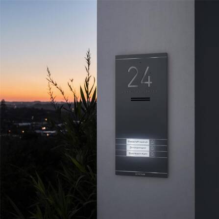 Metzler ADM10 Audio-Türsprechanlage | 3 Klingeltaster | Mit austauschbarem Namensschild | Eisenglimmer | Kai