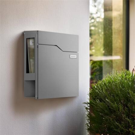 Metzler Briefkasten mit Sichtfenster | mit austauschbarem Namensschild | Grau | Hoffmann SF