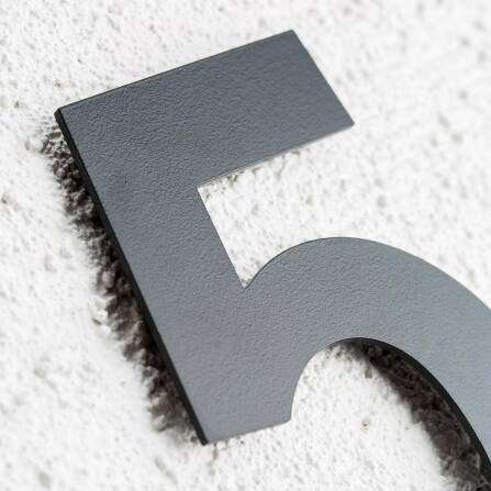 Metzler Hausnummer | Edelstahl | Arial | Höhe 20 cm