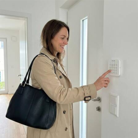HiLook by HIKVISION Funk-Keypad | LED-Statusanzeige | Bedienfeld für Alarmanlage