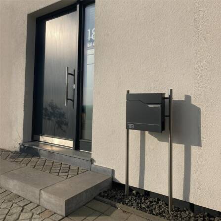 Metzler Briefkasten austauschbares Namensschild | Eisenglimmer | Hoffmann