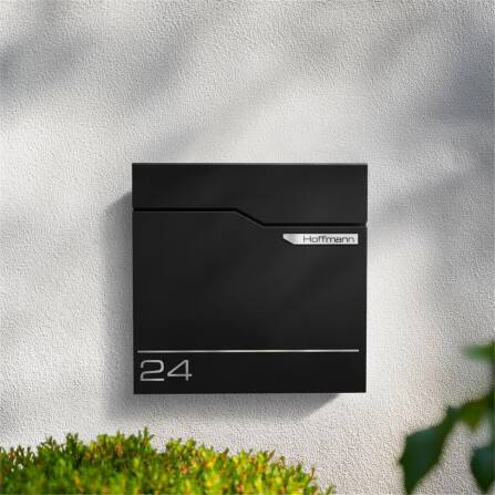 Metzler Briefkasten austauschbares Namensschild | Tiefschwarz | Hoffmann