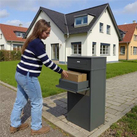 Metzler Paketbox mit Briefkasten | Entnahme auf der Rückseite | personalisiert mit Gravur | austauschbares Namensschild | Anthrazit | Zivo 2