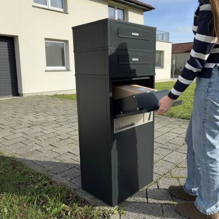Metzler Paketbox mit 2 Briefkästen | Entnahme auf der Rückseite | personalisiert mit Gravur | austauschbares Namensschild | Anthrazit | Zivo 2