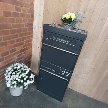 Metzler Paketbox mit Briefkasten | personalisiert mit Gravur | Edelstahl-Namensschild | mit Briefeinwurf | Anthrazit | Taren