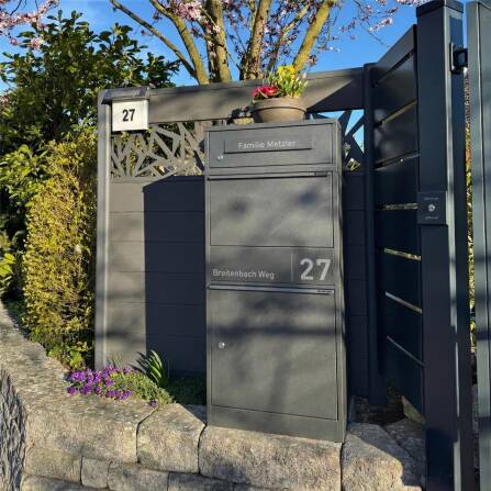 Metzler Paketbox mit Briefkasten | personalisiert mit Gravur | Edelstahl-Namensschild | mit Briefeinwurf | Eisenglimmer | Taren