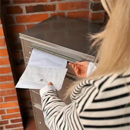 Metzler Paketbox mit Briefkasten | personalisiert mit Gravur | Edelstahl-Namensschild | mit Briefeinwurf | Eisenglimmer | Taren