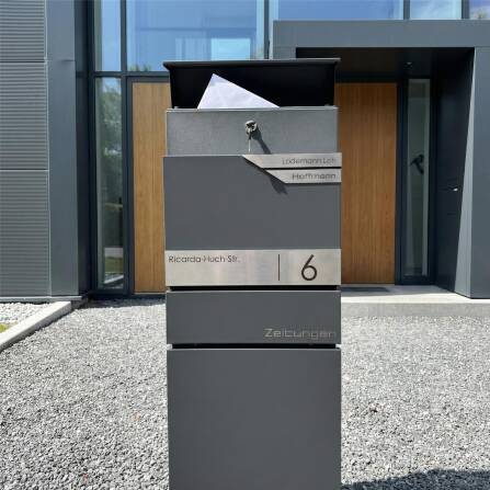Metzler Standbriefkasten mit Zeitungsfach aus hochwertigem Stahl | Alves 3