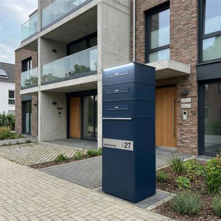 Metzler Paketbox mit LED | Entnahme auf der Rückseite | personalisiert mit Gravur | Anthrazit | Zivo 2 Renz LED