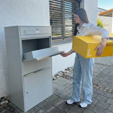Metzler Paketbox XL mit Briefkasten | Mit austauschbarem Namensschild | Grau | Bispo Max RE