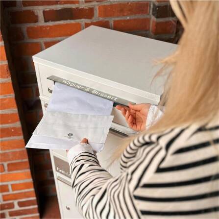 Metzler Boîte à colis et aux lettres | LED | personnalisée avec gravure | Plaques de nom en acier inoxydable | avec fente à lettres | Bispo 2