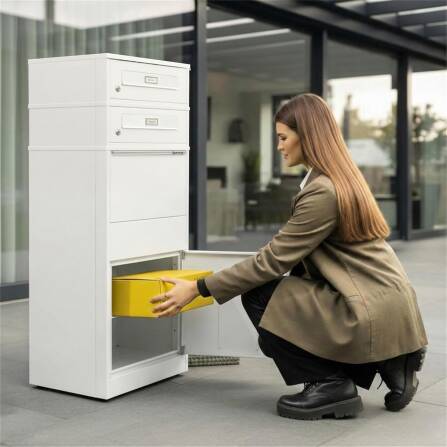 Metzler Paketbox mit 2 Briefkästen mit austauschbaren Namensschildern | für Pakete bis zur Größe M | Verkehrsweiß | Bispo RE