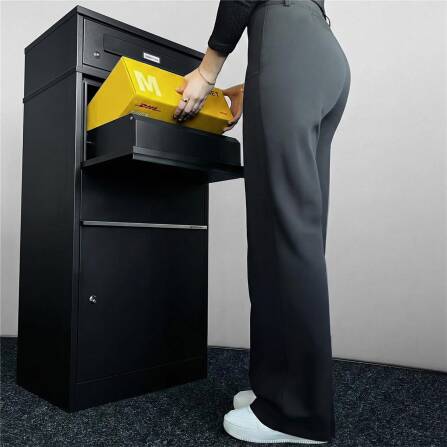 Metzler cassetta per pacchi con targhetta nominativa intercambiabile | per pacchi fino alla taglia M | Bispo RE