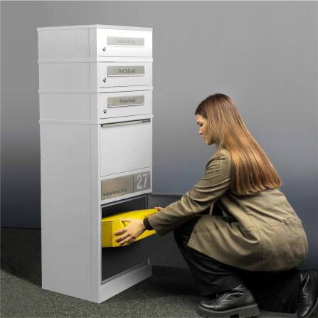 Metzler Paketbox mit 3 Briefkästen | personalisiert mit Gravur | Weiß | Bispo 2