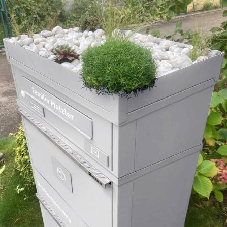 Metzler Paketbox mit Briefkasten | personalisiert mit Gravur | Edelstahl-Namensschild | mit Briefeinwurf | Weiß | Taren